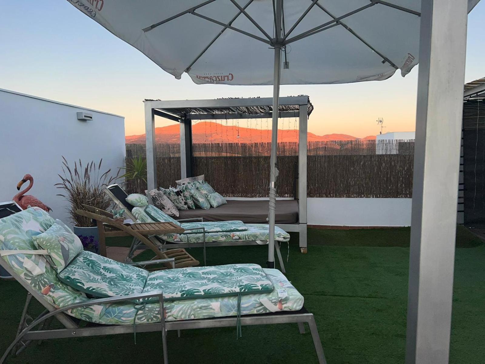 Atico Rilque, Apartamentos Independientes Con Jacuzzi Privado Y Terraza En Ronda Kültér fotó